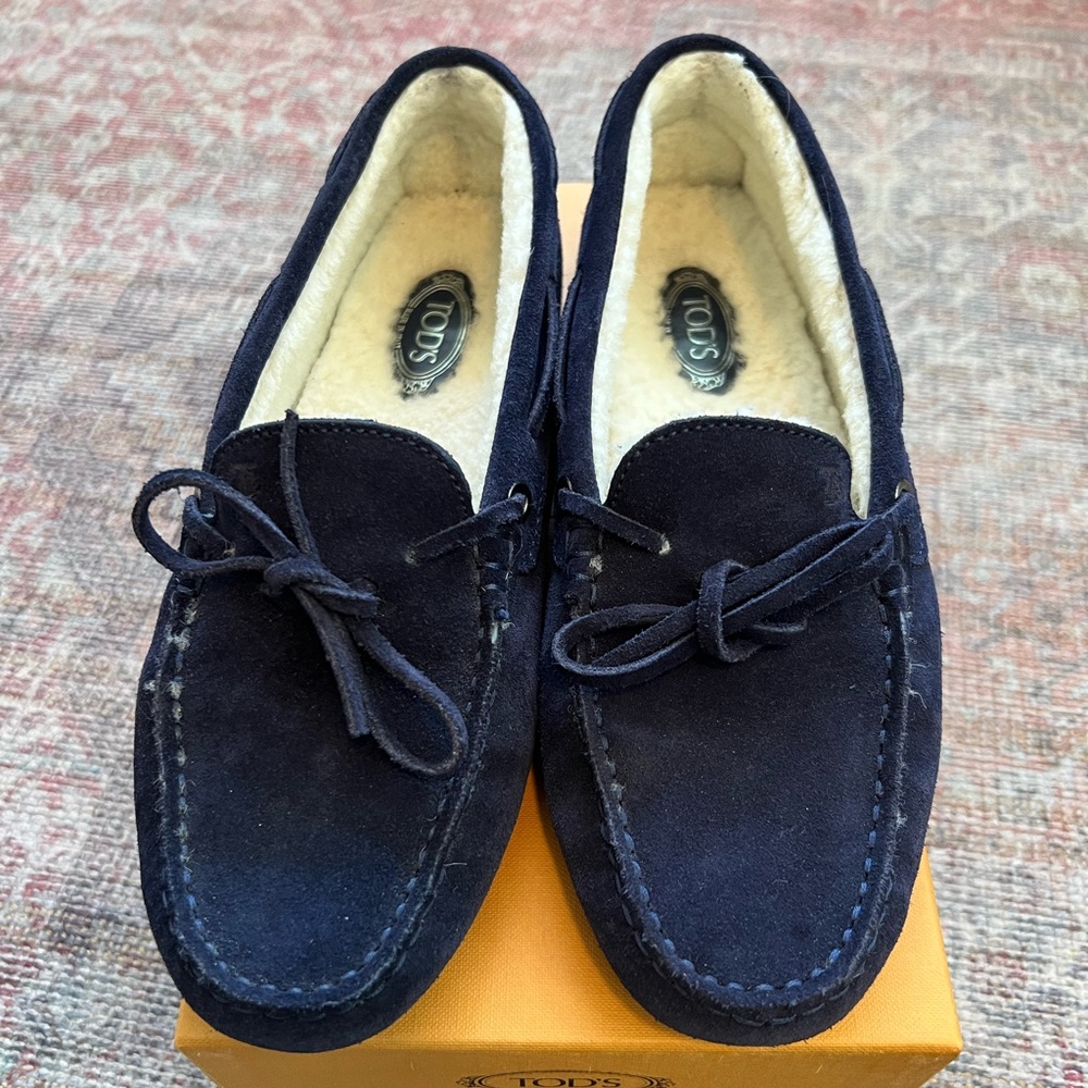 Tod’s Navy Lace Mocassin Sz 39
